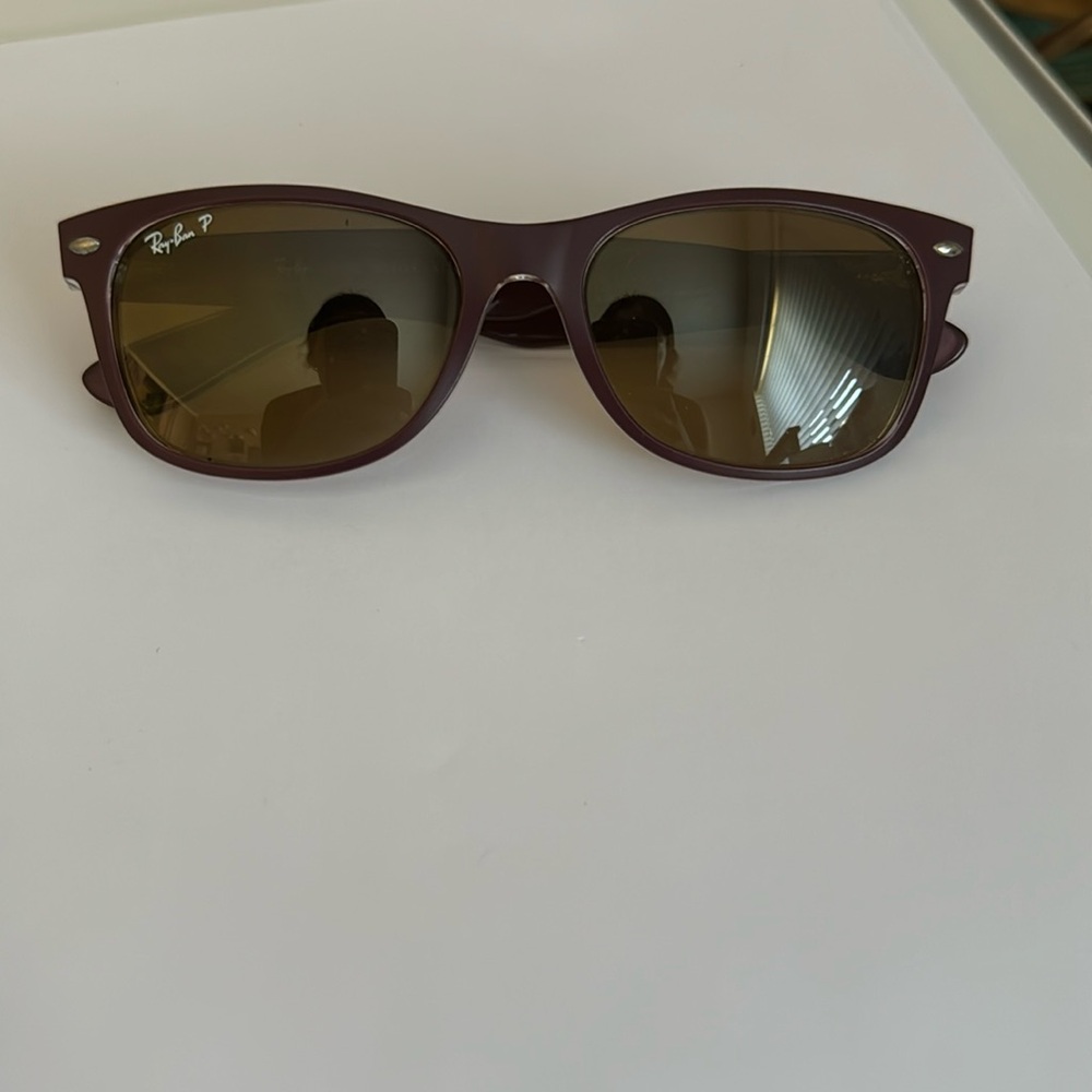 Ray ban